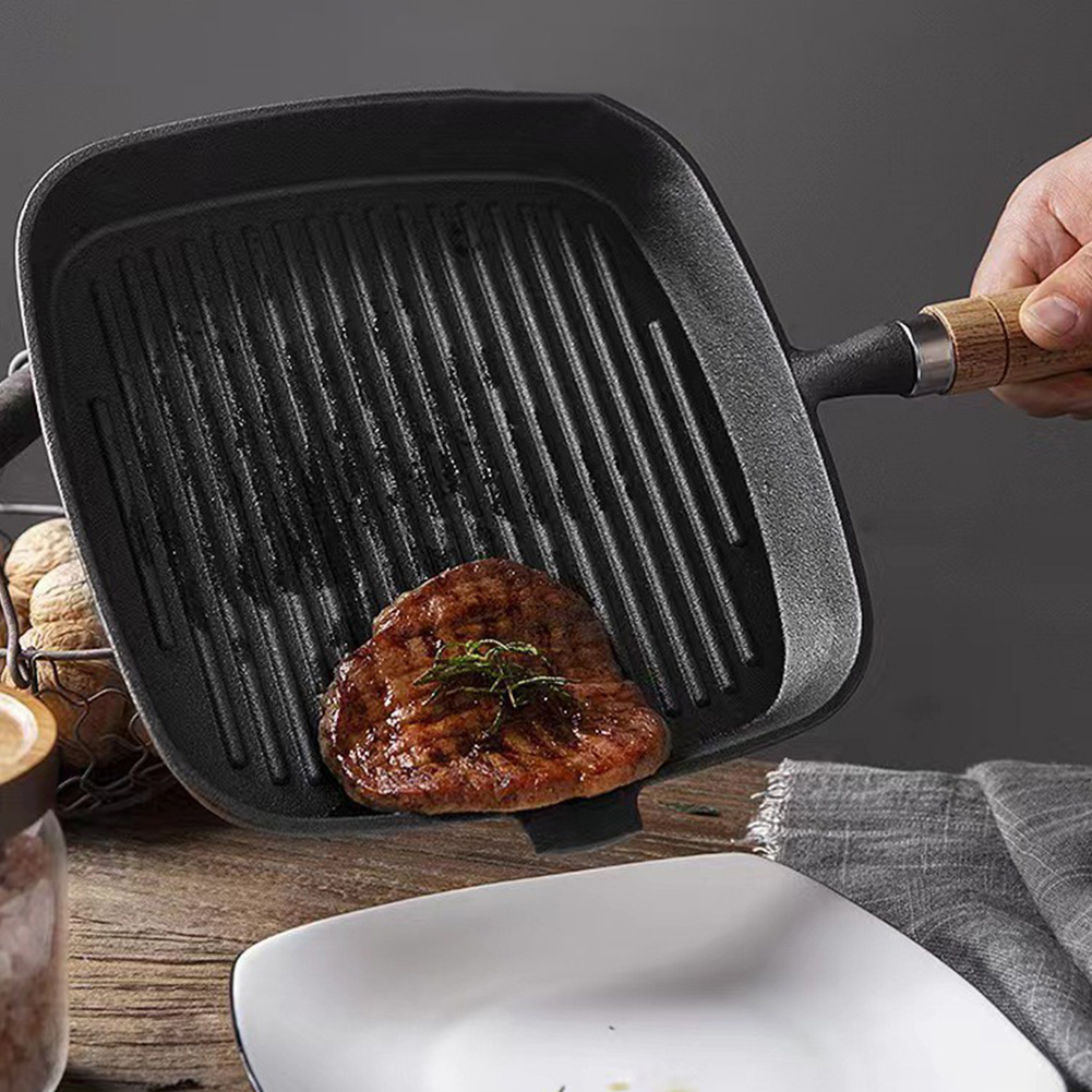 Żeliwna patelnia bez powłoki,  – Skillet Cast Iron Camp recenzja i cena