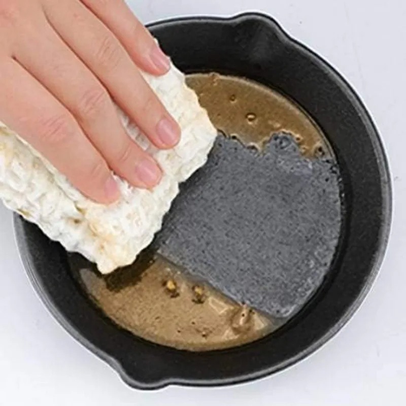 1 szt. Patelnia żeliwna 14 cm  – Skillet Cast Iron Camp recenzja i cena